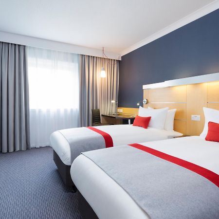 Holiday Inn Express Southampton - M27, J7 By Ihg Hedge End Exterior photo