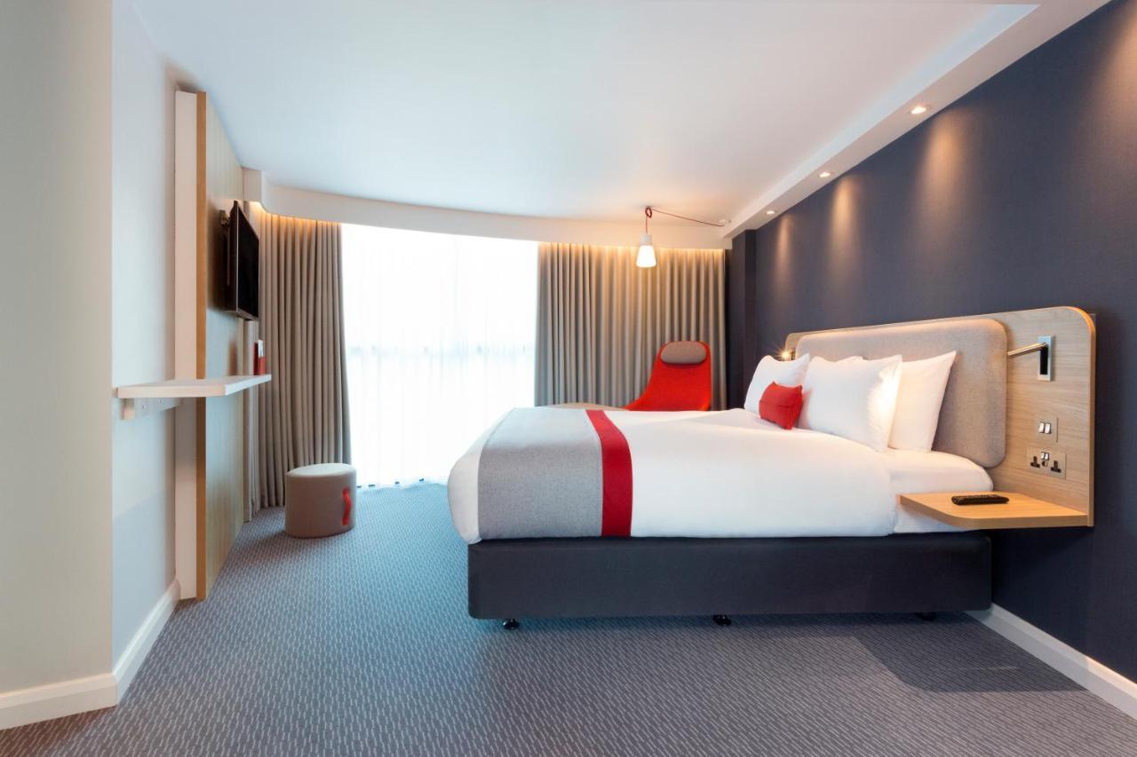Holiday Inn Express Southampton - M27, J7 By Ihg Hedge End Exterior photo