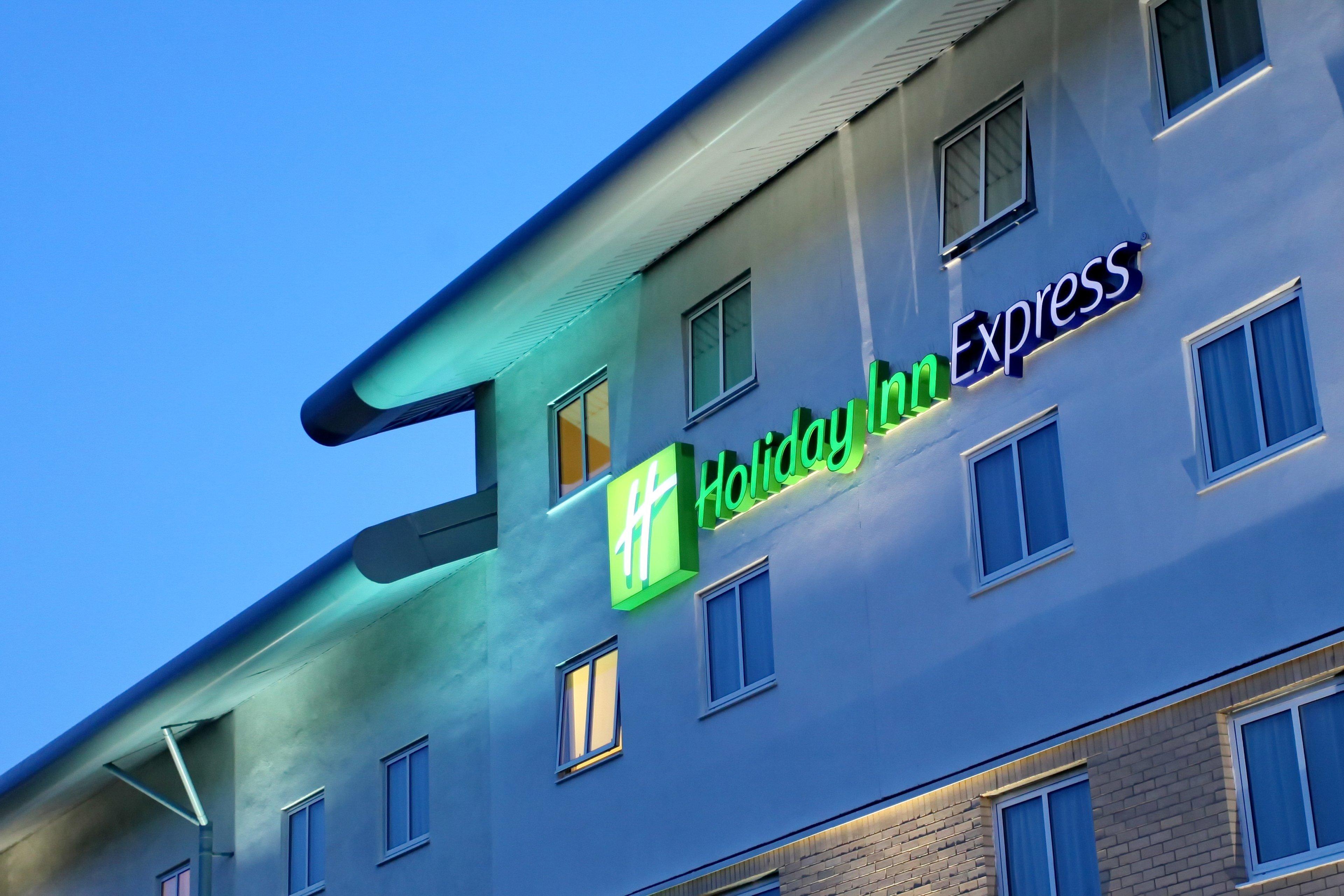Holiday Inn Express Southampton - M27, J7 By Ihg Hedge End Exterior photo